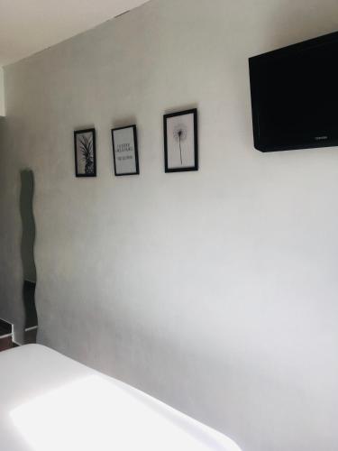 Gallery image of Hotel le Provençal in Narbonne-Plage
