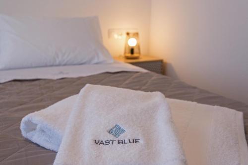 Katil atau katil-katil dalam bilik di Vastblue of Paros