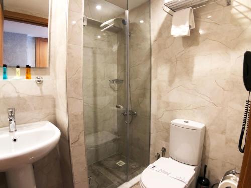 Salle de bains dans l'établissement Sveo İstanbul Hotel