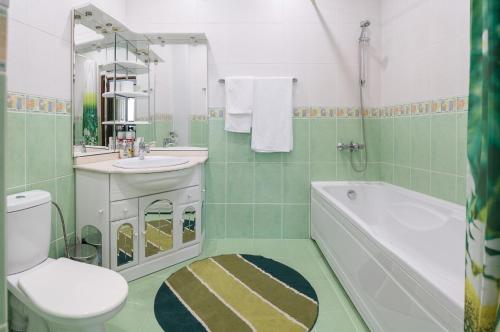 A bathroom at SV Hotel