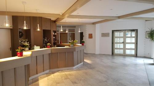 Η κουζίνα ή μικρή κουζίνα στο PEMATRA Ferienwohnungen Ostseestrasse 2