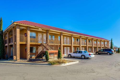 Rodeway Inn & Suites – Photos 3