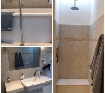 zwei Bilder eines Badezimmers mit Waschbecken und Dusche in der Unterkunft Ballarat Heritage Retreat in Nerrina