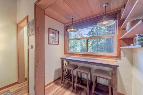 Dear Ol' Dad's Cabin – Photos 3