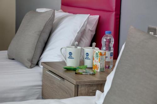 Кровать или кровати в номере Best Western Bolholt Country Park Hotel