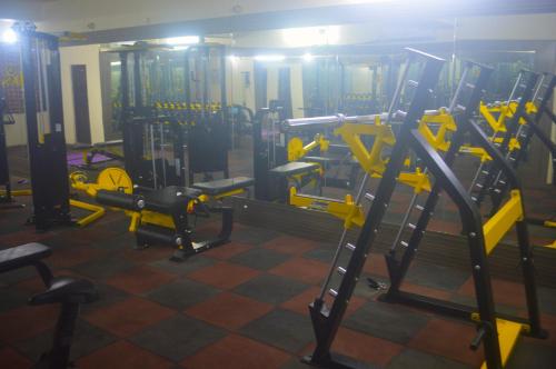 Fitness centrum a/nebo fitness zařízení v ubytování Hotel Sunrise N Resorts