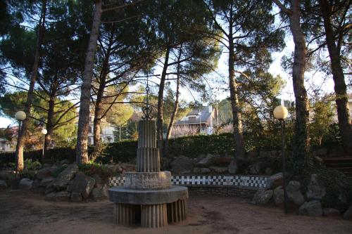Κήπος έξω από το Hostal del Senglar