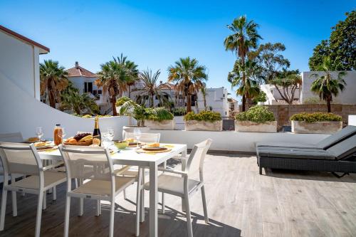 Duplex Rebeca FREE WIFI by Olax Rentals