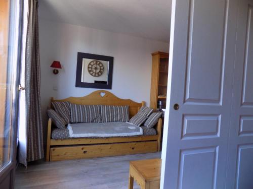 Ruang duduk di Appart 4 p pied des pistes Risoul 1850