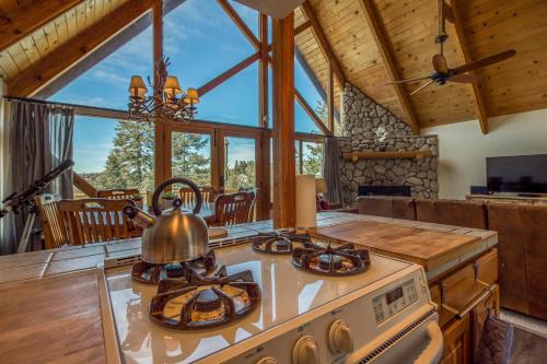Private Hilltop Retreat – Photos 5