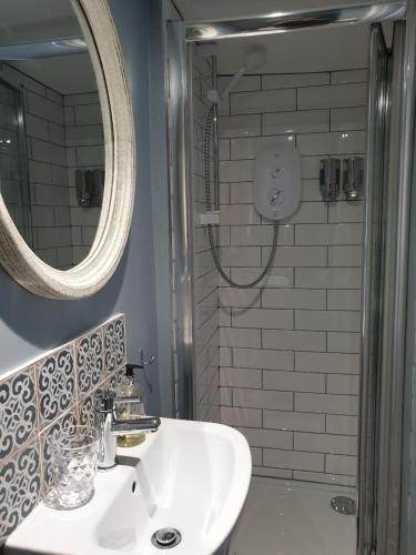 Starlings Guest House photo 57