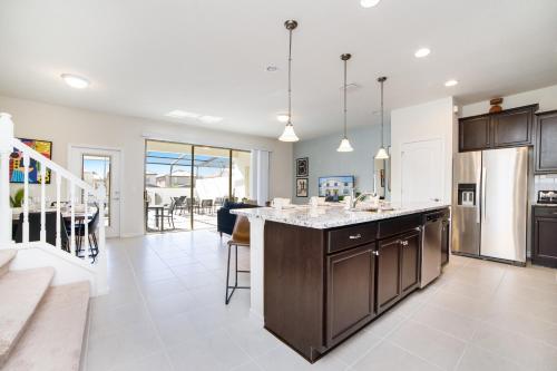 Townhome Splash Pool BBQ FREE Water Park photo 5
