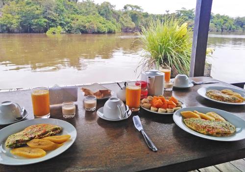 Comida en el hotel o alrededores