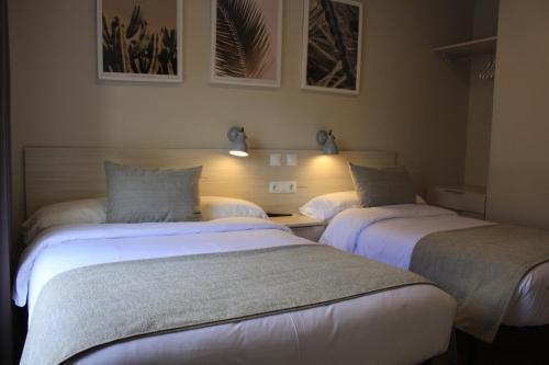 Gallery image of Hostal La Romànica in Sabadell