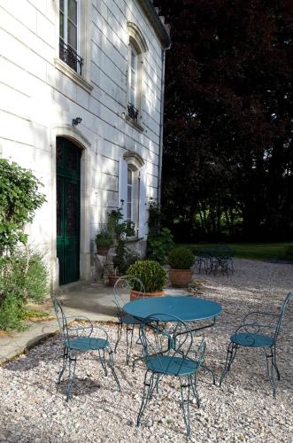 En have udenfor Petit manoir de la berthenlaire