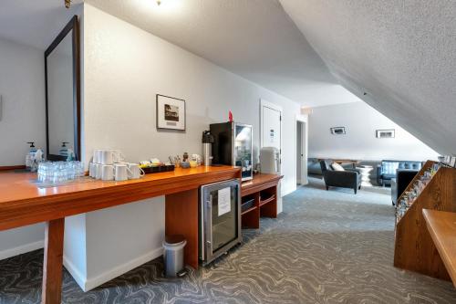 Gallery image of College Inn Hotel in Seattle