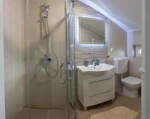 Ένα μπάνιο στο Gradiska na Savi apartmani i sobe