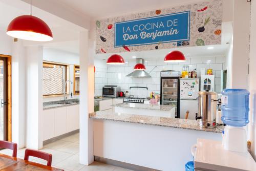 Kuchyň nebo kuchyňský kout v ubytování Hostel Moreno