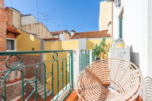 FLH São Bento Apartment with Balcony