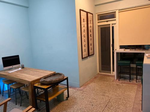 Η κουζίνα ή μικρή κουζίνα στο Heyyo Hostel