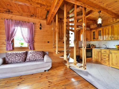 Kuchyň nebo kuchyňský kout v ubytování Chalet Lana by Interhome