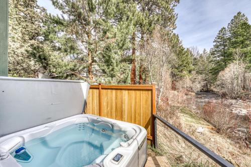 Sisters: Whychus Creek Craftsman – Photos 2