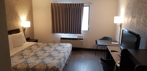 Un ou plusieurs lits dans un hébergement de l'établissement Motel 6-Elk Grove Village, IL - O'Hare