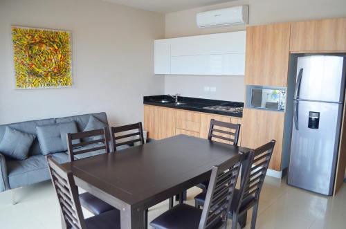 Η κουζίνα ή μικρή κουζίνα στο Bahia Marina Departamentos