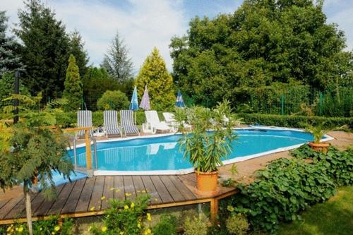 Swimmingpoolen hos eller tæt på Villa Grazia