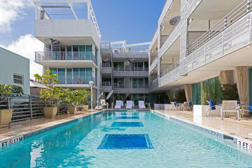 The swimming pool at or close to Z Ocean Hotel, Classico A Sonesta Collection