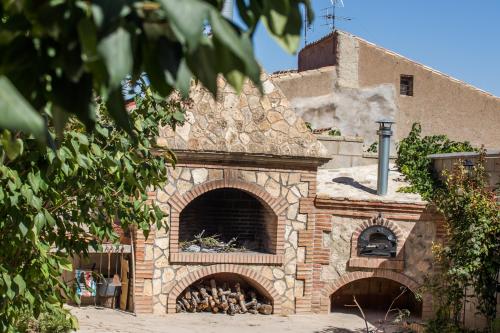 Casa Rural El Ralenco (Alquiler Integro), Lécera – Precios ...
