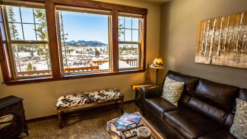 Cozens Pointe E 102 condo – Photos 2