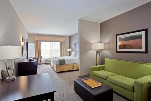 Gallery image of Holiday Inn Express Hays, an IHG Hotel in Hays