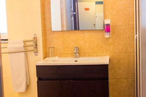 Ένα μπάνιο στο Hotel Estoril Porto