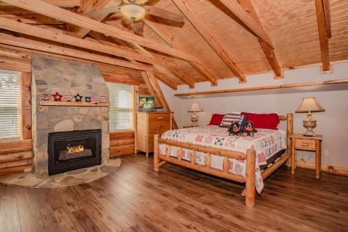 Gallery image of Smoky Bear Lodge with Guest House in Sevierville