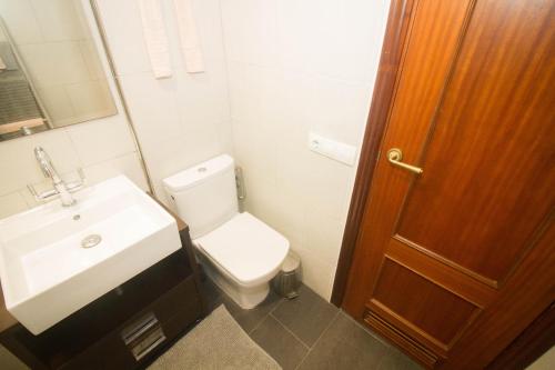 Vonios kambarys apgyvendinimo įstaigoje Arinaga Zone