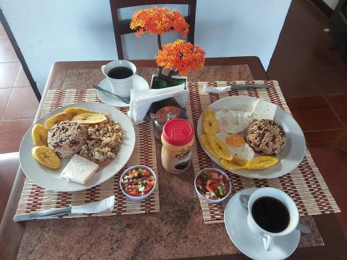 Đồ ăn tại/gần khách sạn