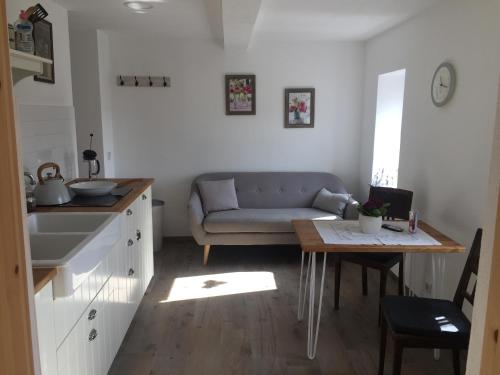 Kuchyň nebo kuchyňský kout v ubytování Ferienhaus unterm Schiefen Turm