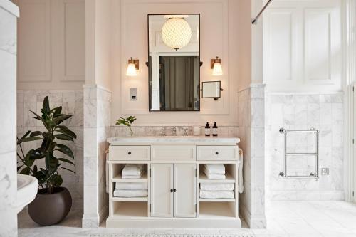 Kimpton - Fitzroy London, an IHG Hotel Image