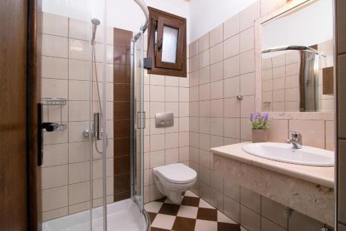 Gallery image of Elekon Apartments in Chrysi Ammoudia