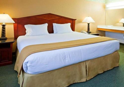 Norwood Inn & Suites Eagan MSP Airport – Photos 3