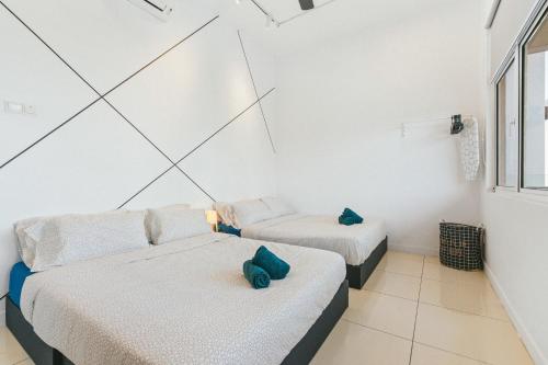 Cama ou camas em um quarto em Puchong Skypod Residence @ Hostay