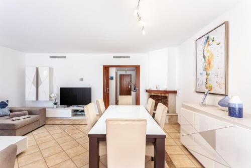 Villa Simone by Intiholidays
