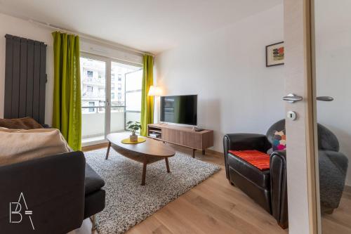 LEsperluette - 44 sqm apartment with garage & balcony in the city center