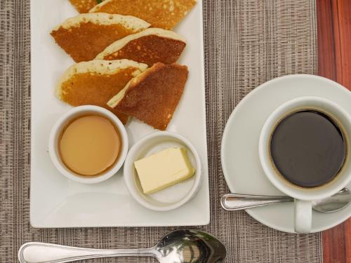 Еда / где поесть недалеко от курортного отеля