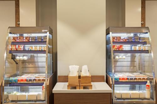 Holiday Inn Express & Suites Panama City Beach - Beachfront by IHG photo 40
