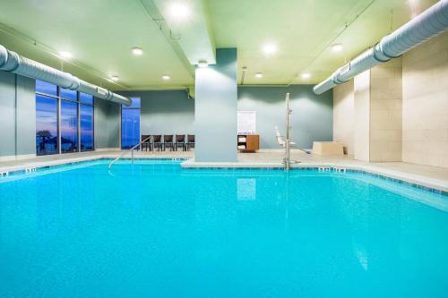 Holiday Inn Express & Suites Panama City Beach - Beachfront by IHG photo 102