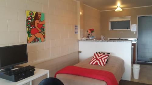 Μια τηλεόραση ή/και κέντρο ψυχαγωγίας στο Six On Union Motel