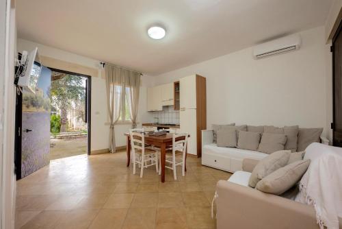 A television and/or entertainment centre at Tenuta Sidore