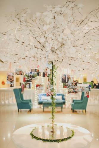a room with a ceiling covered in white flowers at Up Tribeca in Buenos Aires